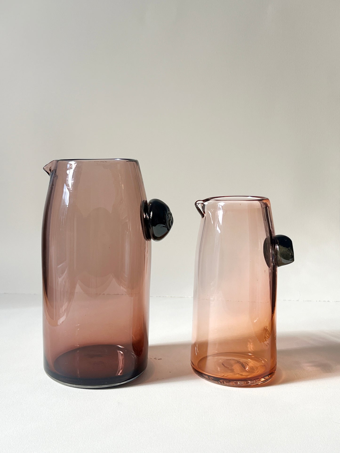 Large Hibiscus Rocks Pitcher